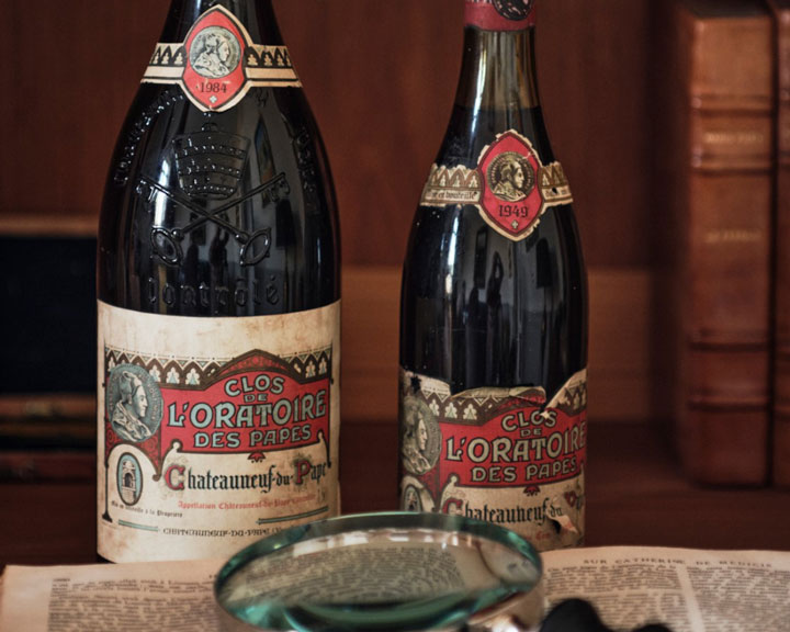 The iconic label of L'Oratoire des Papes Rouge